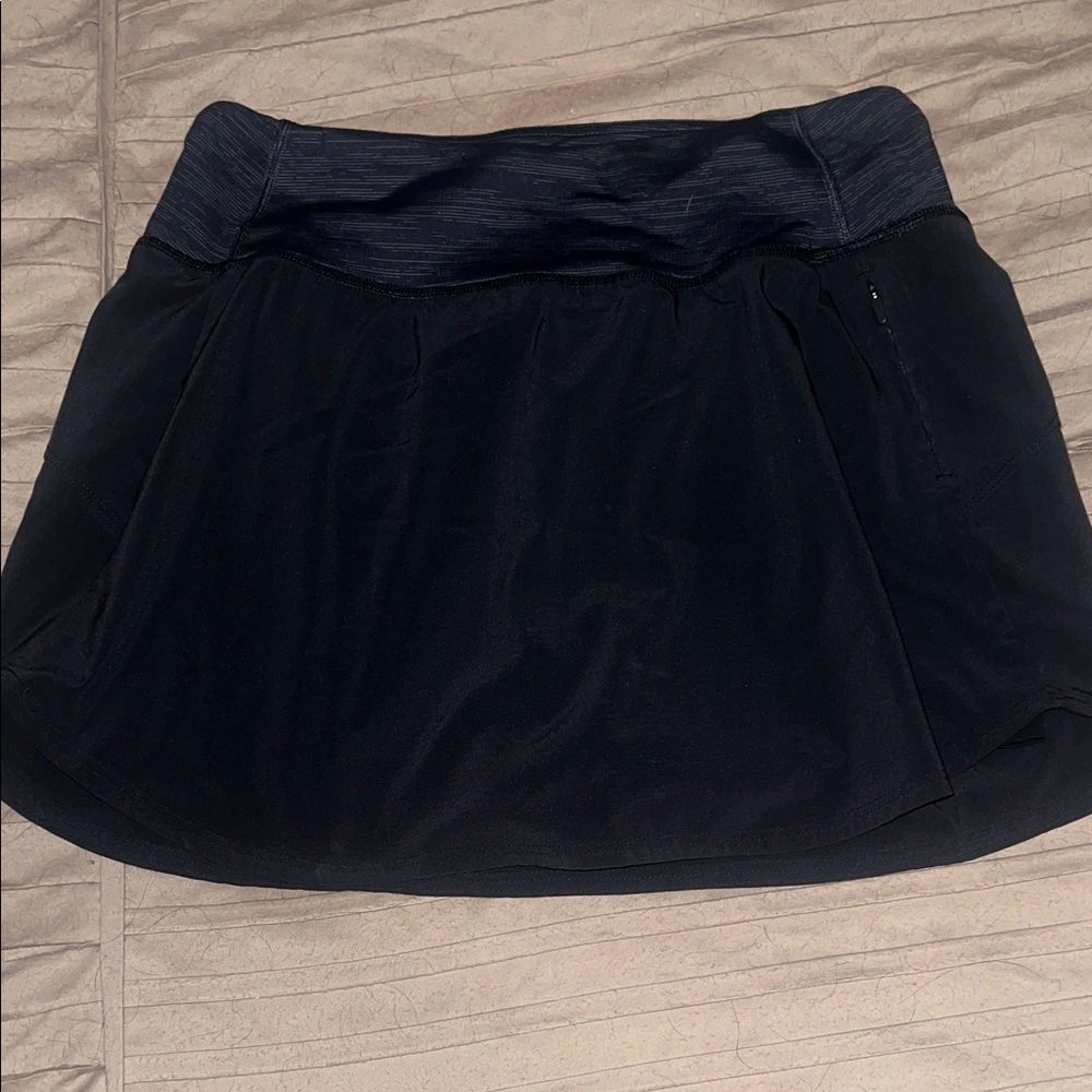Outdoor Voices Black and Gray Skirt